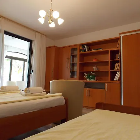 Apartment Cutic *